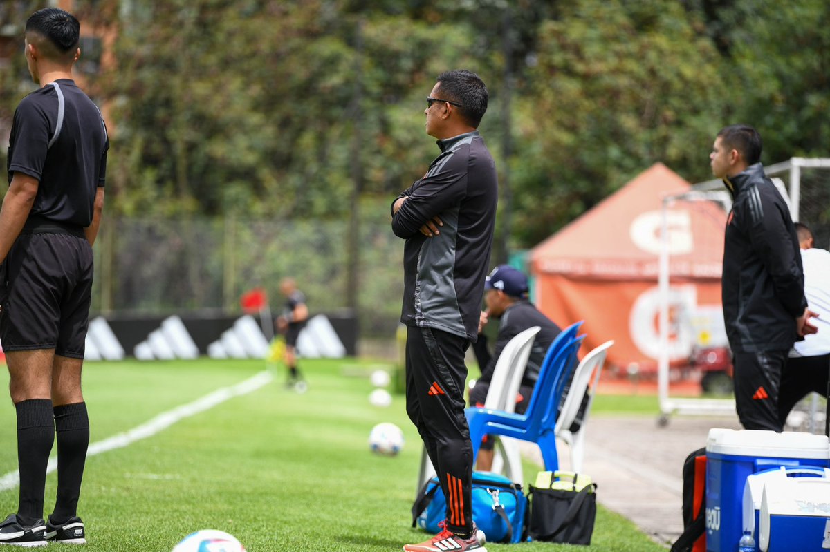 DTCesarTorres's tweet photo. #CésarTorresDT | Se aproxima un nuevo microciclo de preparación con nuestra Selección Colombia Sub-20. Un paso más en nuestro camino hacia el Conmebol Sudamericano 2025. https://t.co/6LCCGs4iZE