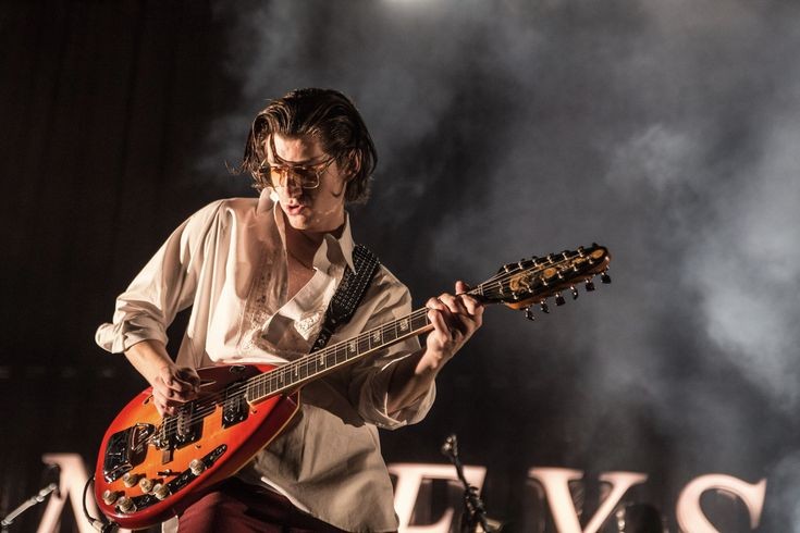 alex turner bot tweet media