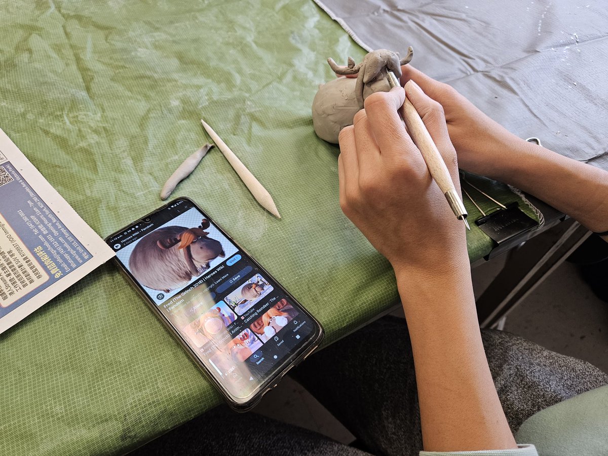 George S Henry tweet media