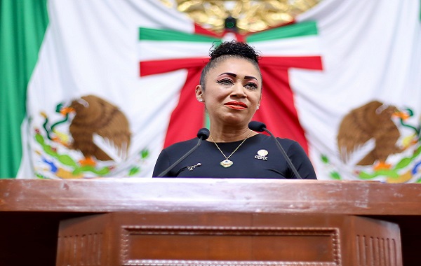 vozdelasocieda1's tweet image. #Implementar #CasasArcoíris en #las16alcaldías de la #CDMX: @peraltarbk
• Se busca proporcionar espacios seguros y de apoyo para la comunidad LGBTTTIQ+: señala
Considerar asignación de recursos para la construcción y operación de Casas Arcoiris...
vozdelasociedad.com