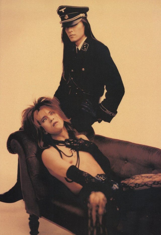 archivetwinks's tweet photo. Yoshiki Hayashi (X-Japan) (ft. Atsushi Sakurai of BUCK-TICK), circa 1991 https://t.co/gc4SPL6qCG