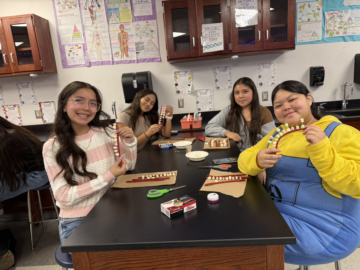 Mel Mrtz tweet media