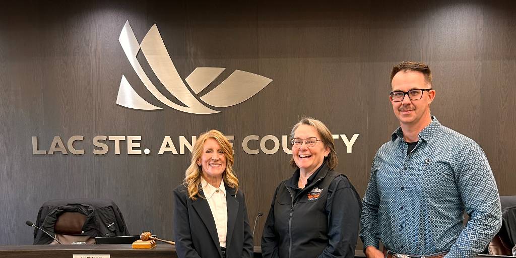 ALUS is thrilled to announce a $30,000 sponsorship from the Alberta Professional Outfitters Society’s (APOS) Wildlife Management Fund (WMF), which will help preserve healthy wildlife populations in Alberta. Learn more about this collaboration for wildlife: tinyurl.com/akccajna