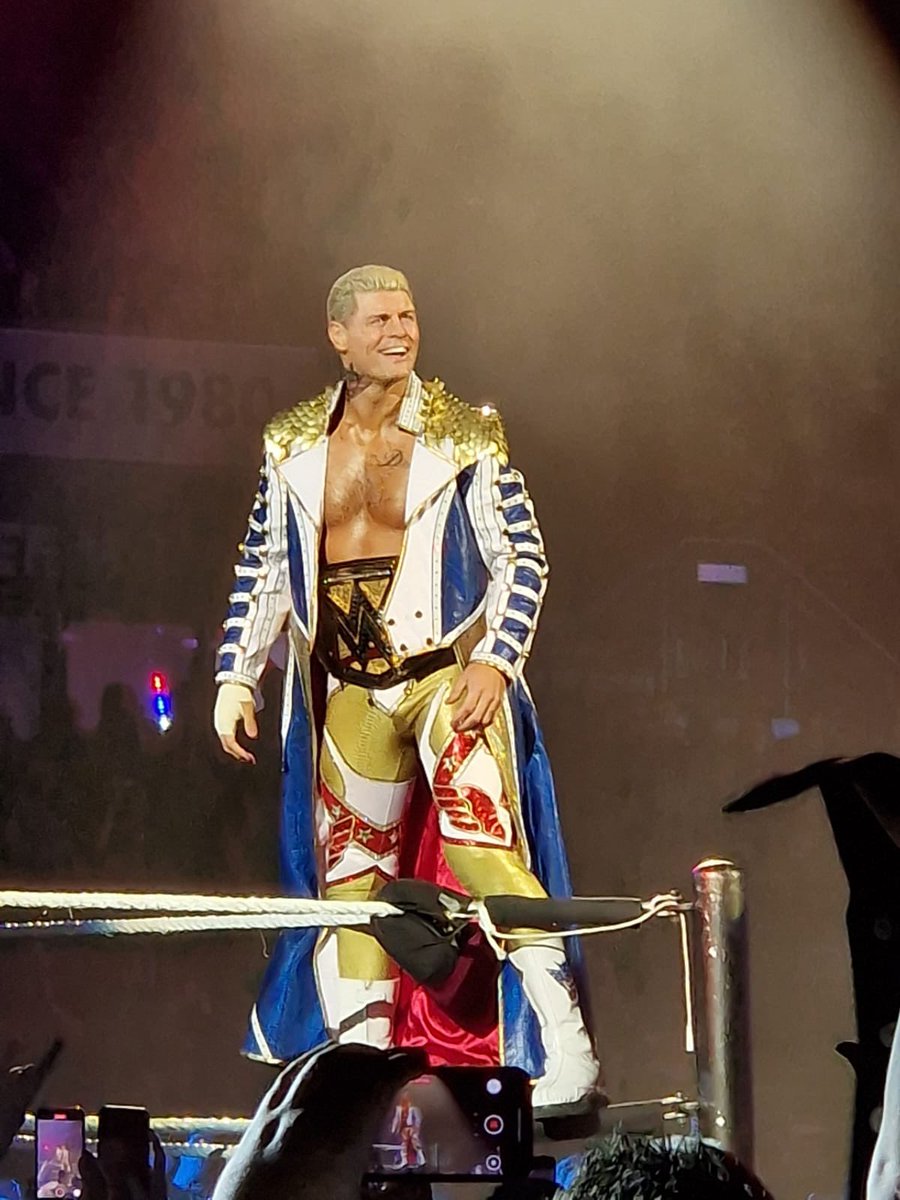 CynicalDylan's tweet image. #WWENottingham Tonight was a blast!