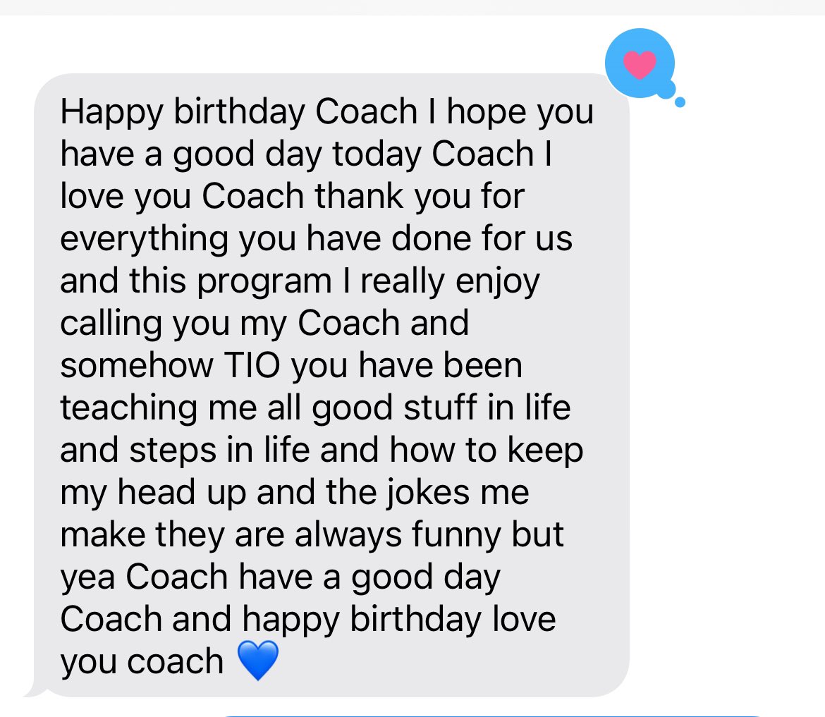 gonz5307's tweet photo. Sometimes even when itโs tough God will remind you of your WHYโฆ The ones who donโt know what makes a program were probably never part of one. Life is a grind and hopefully Iโm able to teach that lesson. This one really made my day today #Blessed #Favored #MyGodisGood https://t.co/JLmhmZXfuV