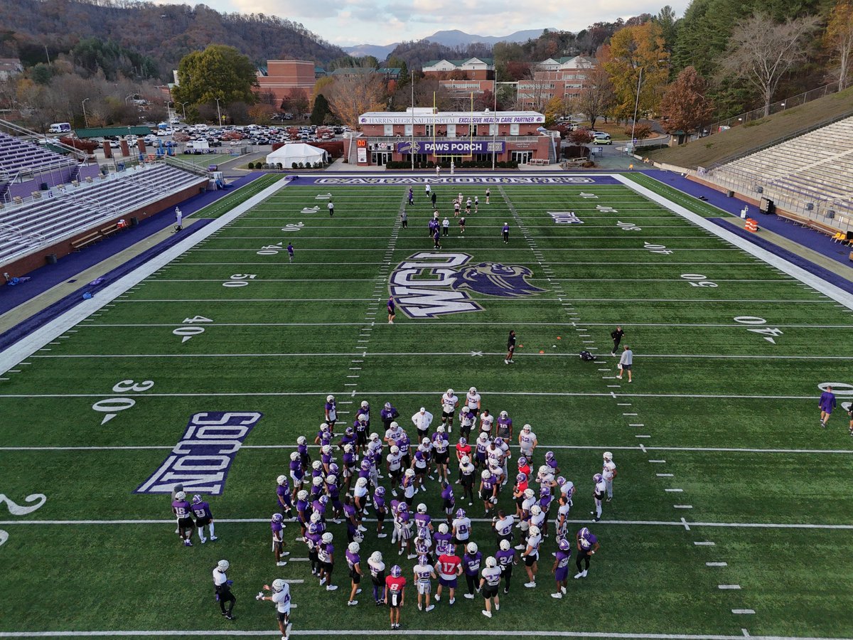 WCUFB_Video's tweet photo. Tuesday practices in the Whee
#RockWeek https://t.co/Z6snb0ZVoW