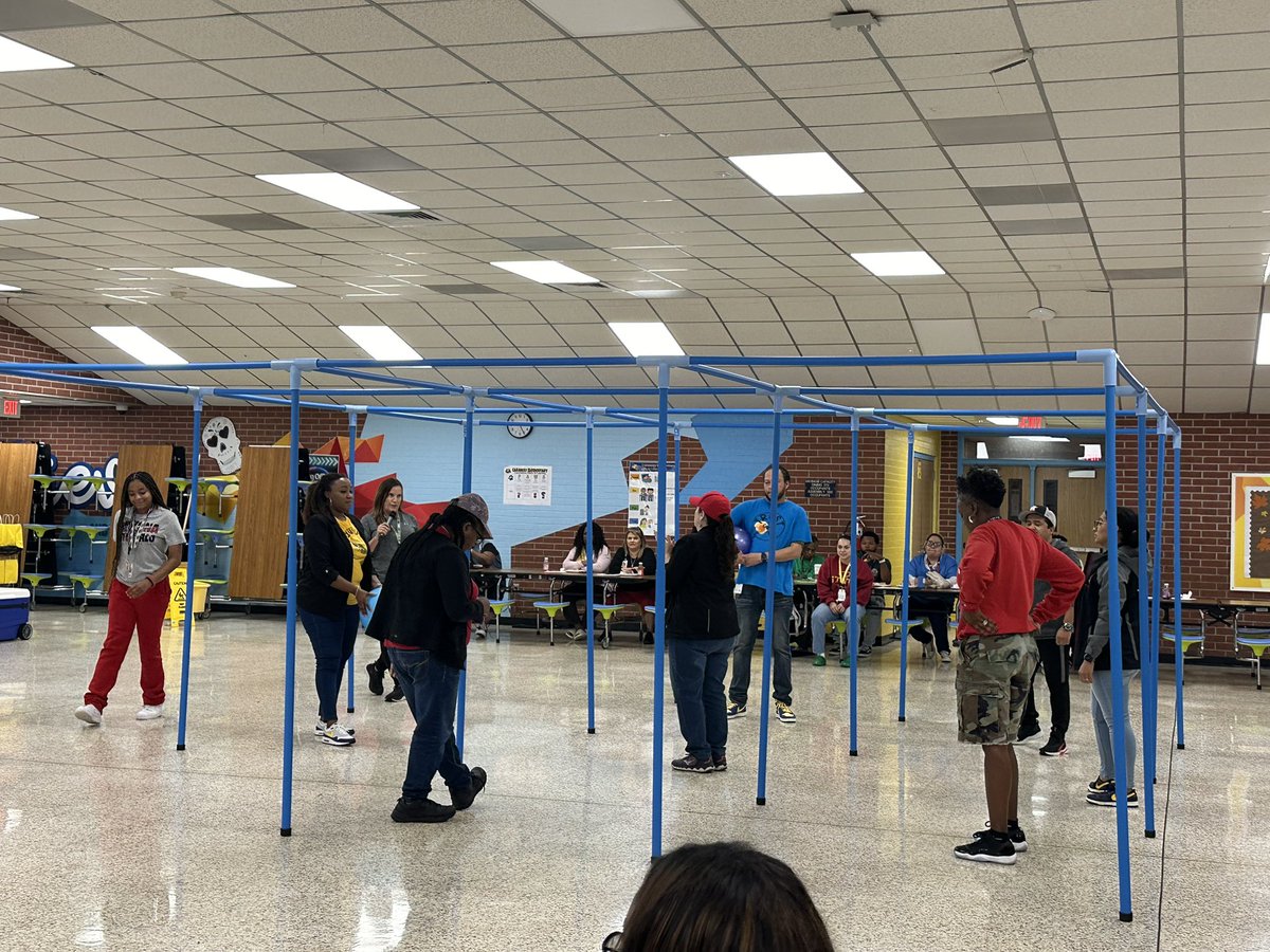 CarawayES_AISD's tweet image. 🎉 Great way to kick off our staff development day with some friendly House Game competitions! Team spirit, laughter, and a little bit of healthy competition to start the day right. Let’s keep the energy going! 💪 #TeamCaraway #StaffDevelopment #HouseGames