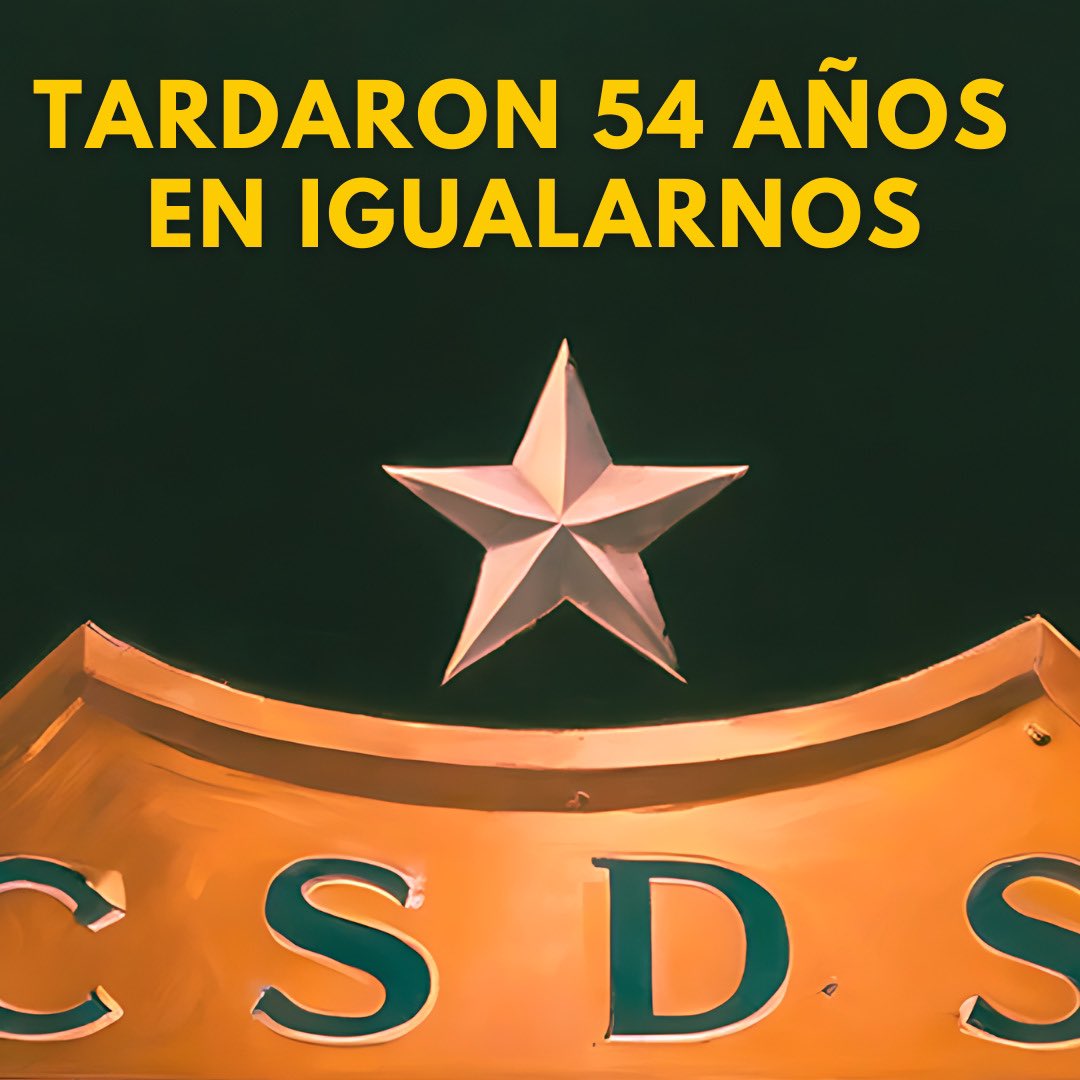 ElDockeOficial's tweet photo. En 1932 ascendimos y en nuestro primer campeonato en primera división, salimos campeones. Fuimos los primeros en hacerlo. Más de medio siglo esperó el futbol argentino para que un equipo repitiera esa gesta y fue @RosarioCentral, ambos con  franjas verticales azul y amarilla 🧐 https://t.co/1RjTK6Bczj