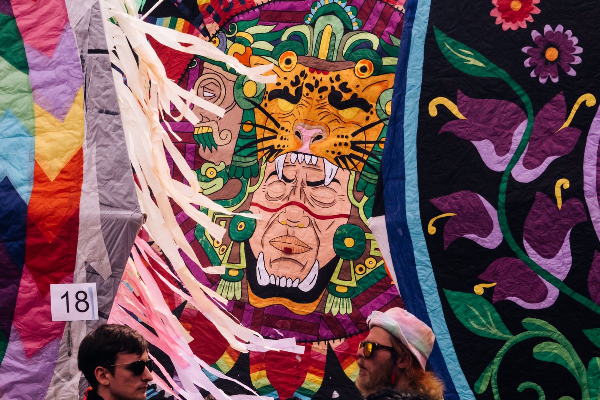 elfocogt19's tweet photo. #Tradiciones | El Festival de Barriletes Gigantes de Sumpango, Sacatepéquez, llegó a su 125 años en la
celebración los días 1 y 2 de noviembre. https://t.co/dDp02Pb6Y5