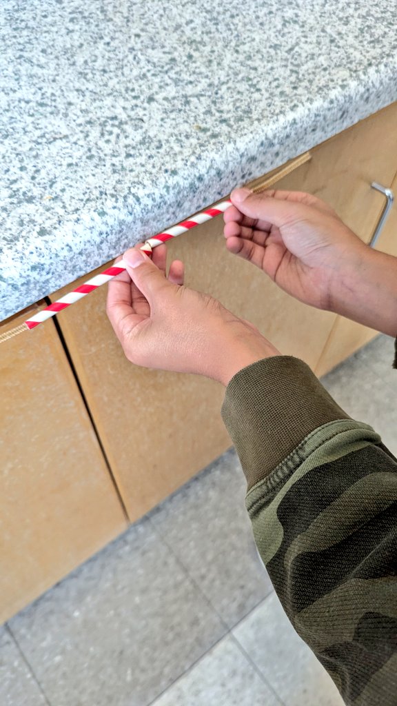 MrsMorgado1's tweet image. Looking for acute, obtuse, straight and right anges in our classroom. #domath