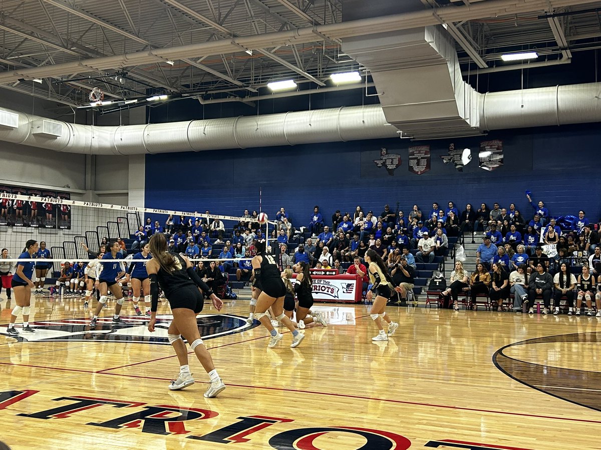 LadyToreadors's tweet image. Round 1! Let’s go!