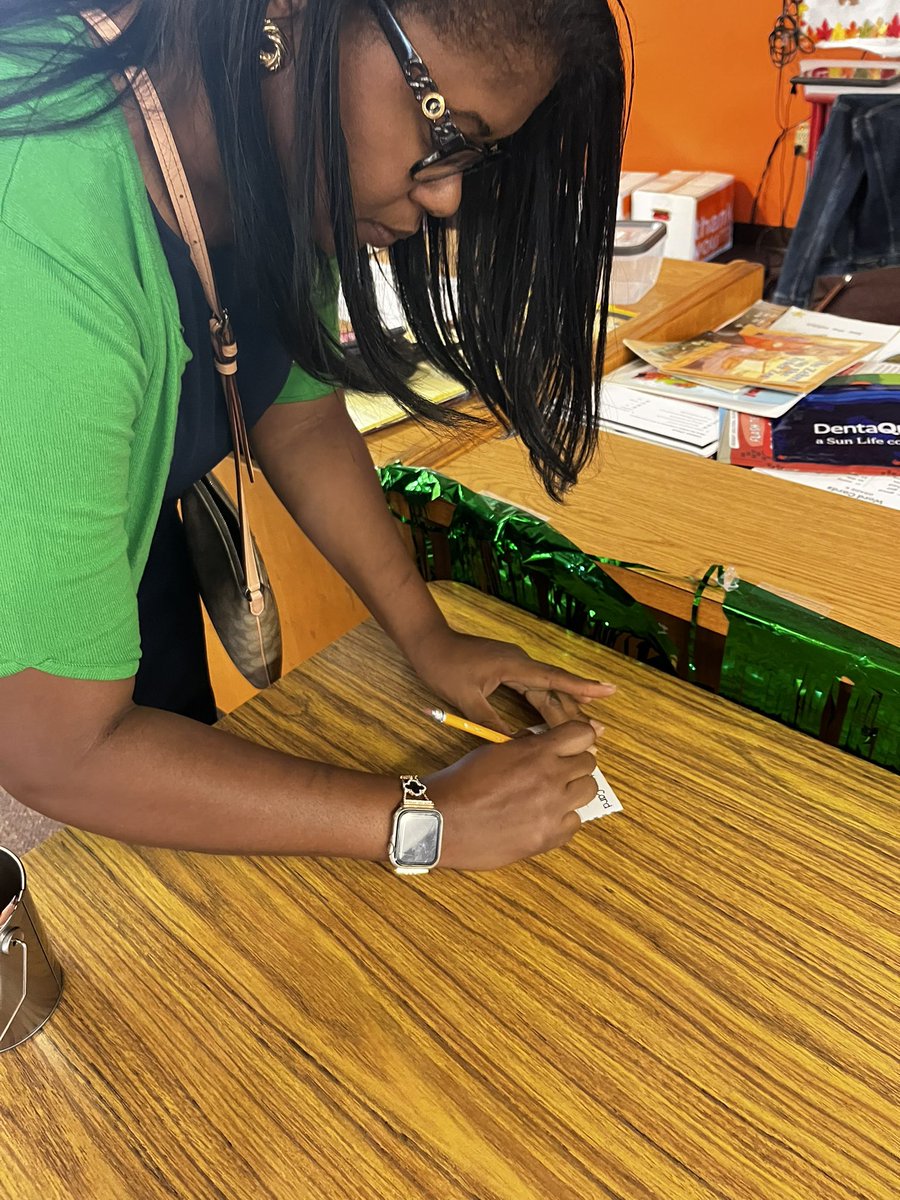 Denesha Kitchen tweet media