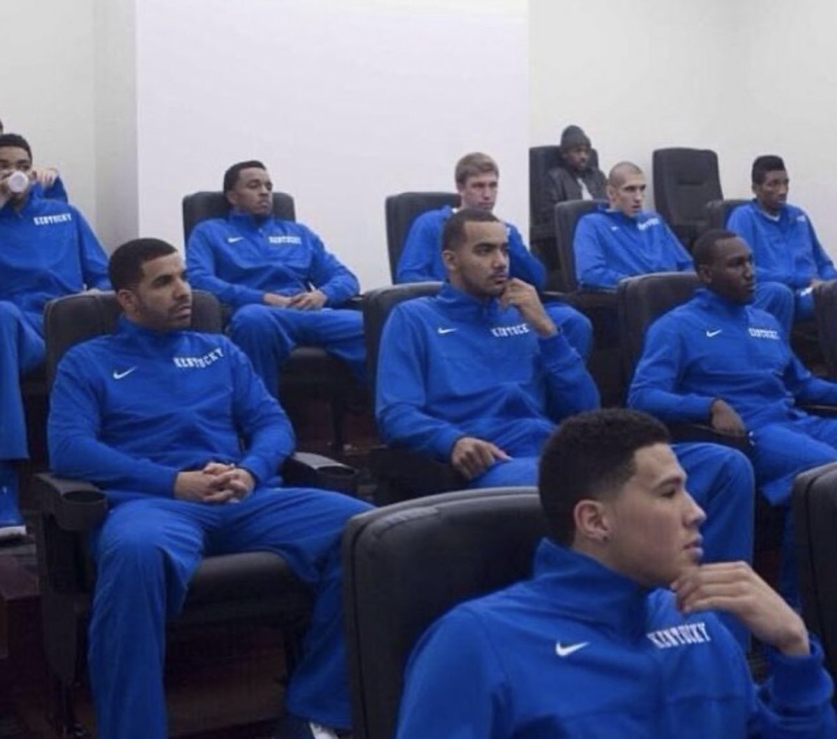 lilabeedy's tweet image. UK niggas staying up for the election