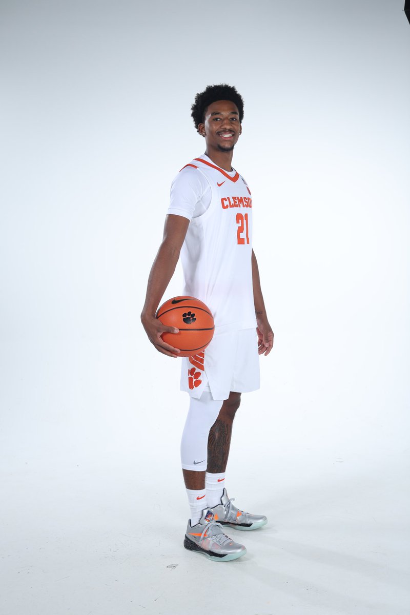 Thankful to everyone who supports Clemson athletics! <a href="/110Society/">110 Society</a>