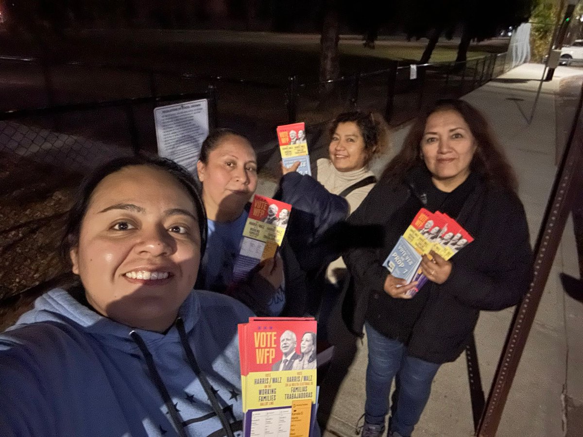 MakeRoadActNY's tweet photo. When we say we are reaching every voter in our communities, THIS👏IS👏WHAT👏WE👏MEAN!

Let’s vote @kamalaharris on the WFP line, vote #YesOnProp1NY and #Nix2Through6.

Remember: polls close at 9 PM, and as long as you’re in line by then, you can still vote. #ElectionDay https://t.co/aDarw5B8wp
