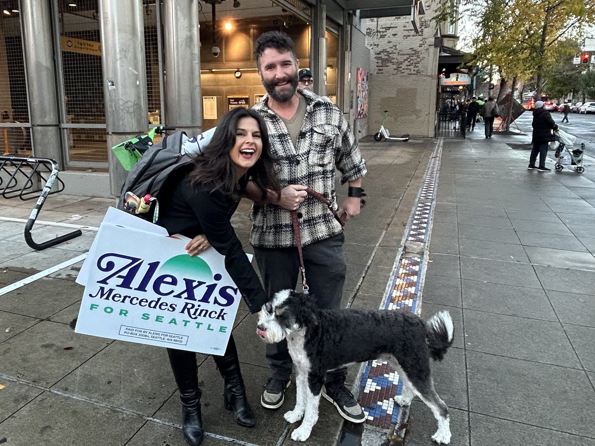 Go <a href="/Alexis4Seattle/">Alexis Mercedes Rinck</a> !