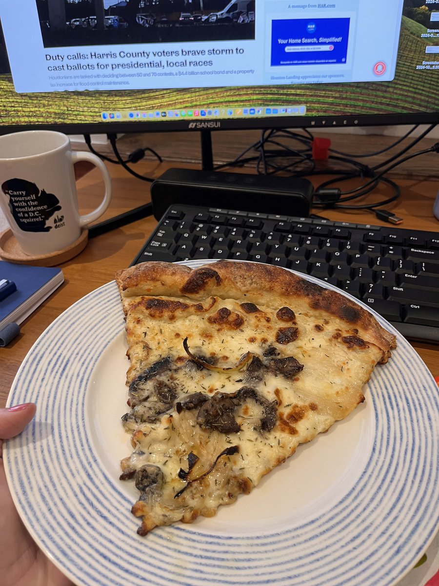 We went fancy for this year’s #electionpizza @ElecPizza 🍕🗳️🍕