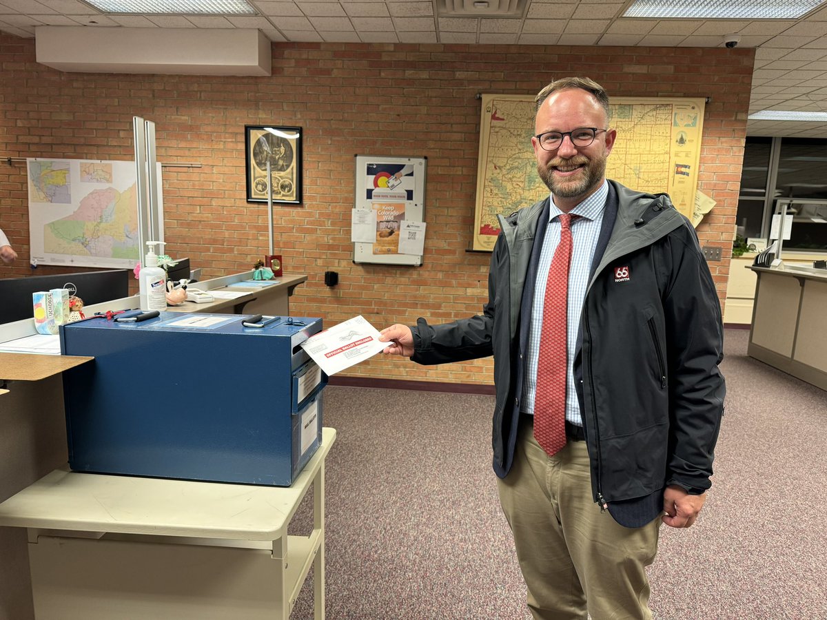 SoperMatthew's tweet photo. Just voted! There is still an hour to go (until 7pm) until the polls close. Every vote will count and voting is a fundamental constitutional right!
#RepSoper #soperhd54 #mattsoper #mesacounty #mesacountycolorado #lovemycowtown #colorado #westerncolorado #westslopebestslope https://t.co/QLVJ0p3m9m