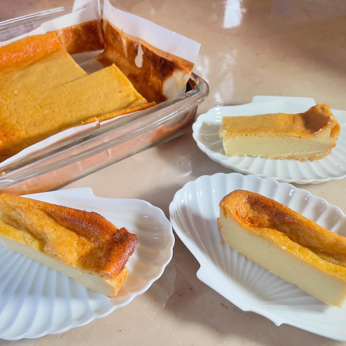 miyaarissa's tweet photo. 連休はさつま芋ケーキを作りました。🍠
サツマイモの素材の風味が生きていて、とってもおいしいです。
たっぷりサイズで作っているので、少しずつ食べていきます。

#手作り料理 #手作りお菓子 #手作りケーキ #ケーキ #ケーキ作り #さつまいも #さつま芋 #さつまいもケーキ #さつま芋ケーキ #スイートポテトケーキ #食事記録 #スイーツ #手作りスイーツ