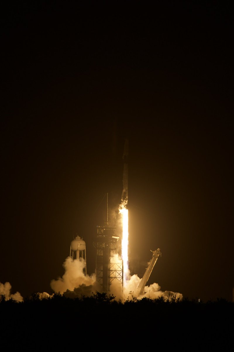 TrevH47's tweet photo. “Send Me On My Way”…to the ISS, aboard Falcon 9, either cargo for resupply! 

First night launch from @kennedyspacecenter Press Site…still doesn’t seem real but so blessed! 

📸me for @thelaunchpadnetwork 

@canonusa EOS R6 @sigmaphoto 150-600 1/1250 ISO 200 https://t.co/GHf6cmyQkX