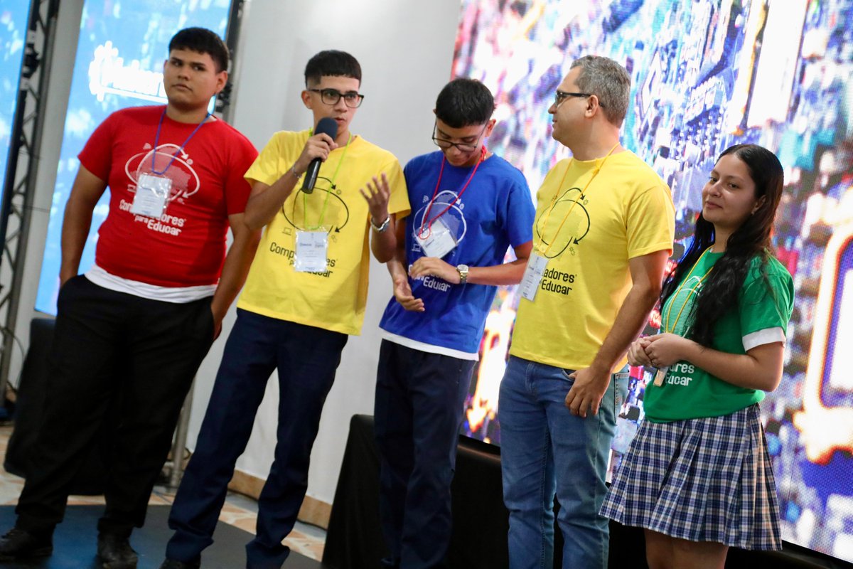 CompuParaEducar's tweet image. ¡Felicitaciones! Los equipos Stem sin Barrera de Motavita (#Boyacá), Agustinense Telesférico de #Neiva (Huila), Acuanimales de Cota y Sparlab de Soacha (Cundinamarca), son los ganadores de #MakerLab y representarán a la región Andina 1 en la gran final nacional.