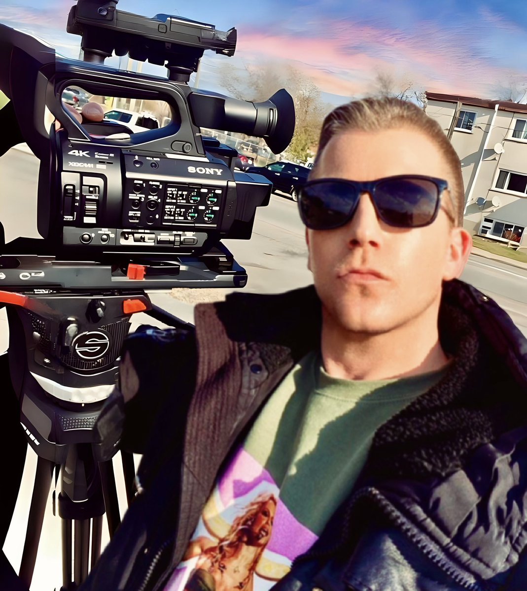 Jesse Reynolds (@ifyouseekjesse) on Twitter photo First week at <a href="/CKWS_TV/">Global Kingston</a> and Iโve already starred in: โ๐
๐๐จ๐จ๐ ๐ซ๐จ. ๐๐๐ ๐๐ค๐ค๐ข ๐๐๐ฃs: ๐ ๐๐ค๐ซ๐-๐๐๐ฉ๐ ๐๐ฉ๐ค๐ง๐ฎโ. ๐ฅ๐๐
Never mind ๐ต๐ณ๐บ๐ช๐ฏ๐จ to carry the tripod without looking like a hammered horse on high heelsโฆ ๐ด๐
Itโs okayโฆ ๐
We got this! ๐ช๐๐ซ First week at <a href="/CKWS_TV/">Global Kingston</a> and Iโve already starred in: โ๐
๐๐จ๐จ๐ ๐ซ๐จ. ๐๐๐ ๐๐ค๐ค๐ข ๐๐๐ฃs: ๐ ๐๐ค๐ซ๐-๐๐๐ฉ๐ ๐๐ฉ๐ค๐ง๐ฎโ. ๐ฅ๐๐
Never mind ๐ต๐ณ๐บ๐ช๐ฏ๐จ to carry the tripod without looking like a hammered horse on high heelsโฆ ๐ด๐
Itโs okayโฆ ๐
We got this! ๐ช๐๐ซ