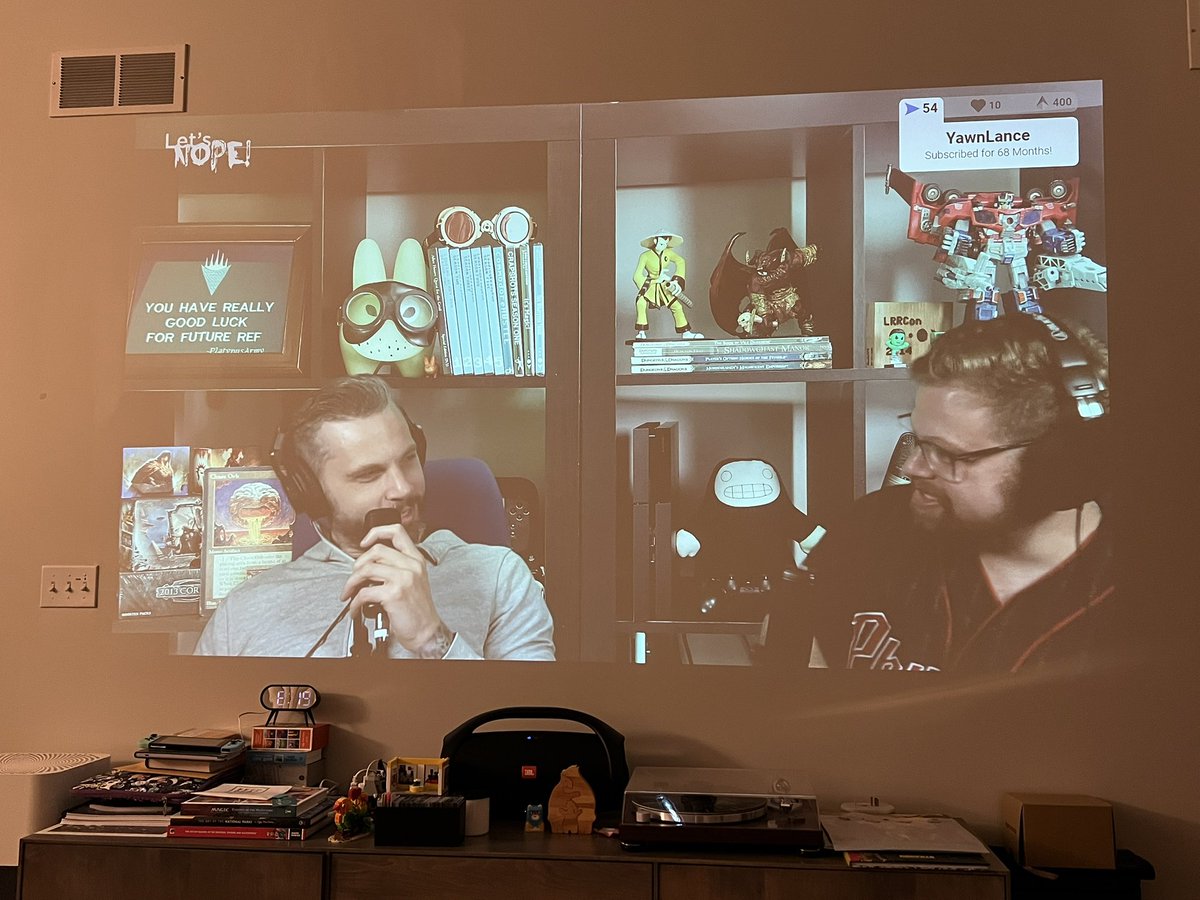 Scott Gowell tweet media