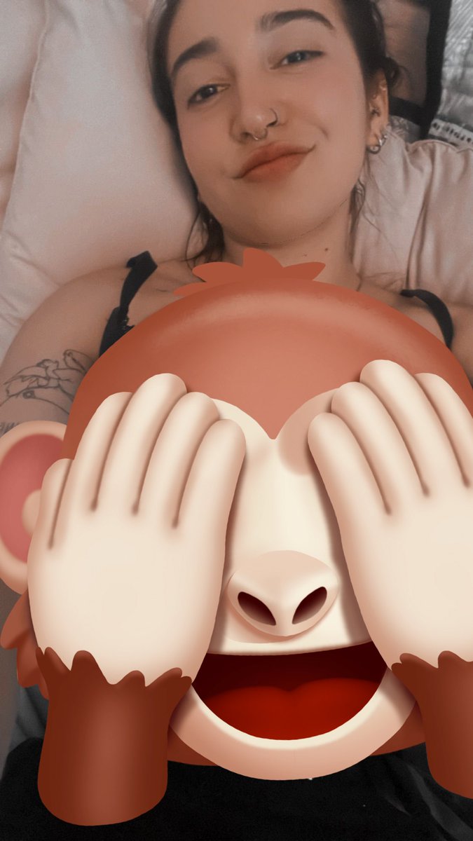 _izzarae's tweet photo. jijiji vayan a mi arsmate para la versión completa 😍🥰 https://t.co/KbSBAPV0Hv