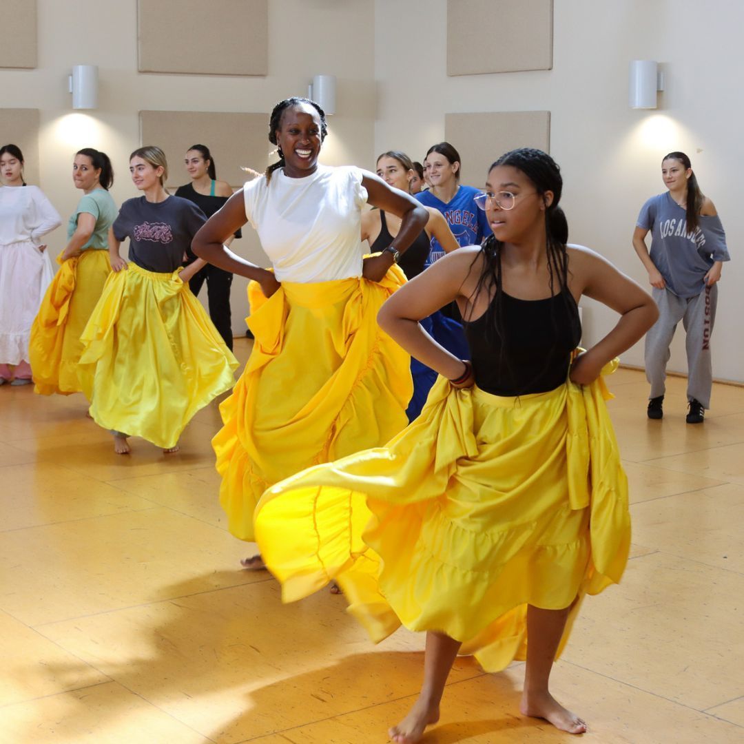 BuckleySchool's tweet photo. Trying on new moves!✨ Students had a blast exploring a variety of dance styles including Jazz, Hip Hop, and Afro-Cuban at the World Dance Workshop! 💃🕺 https://t.co/jfZIk9rZtb