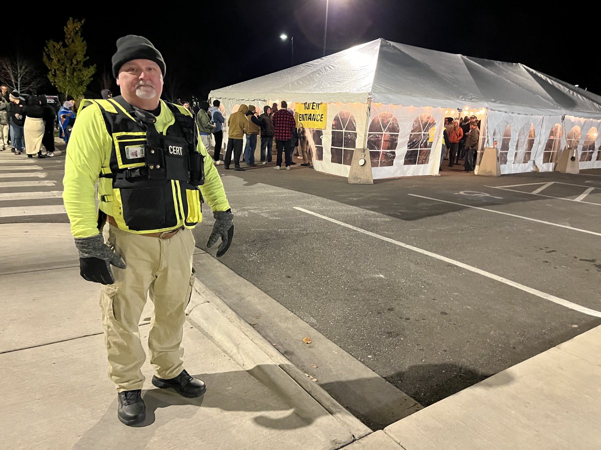 Tim Jacobs, chief of Community Emergency Response Team, said he’s worked elections since 2018 and has not seen it this busy in Missoula. “I never in my wildest dreams would have expected this.” He said he voted in Lolo in the morning and had to wait, also unusual in Lolo. #mtpol
