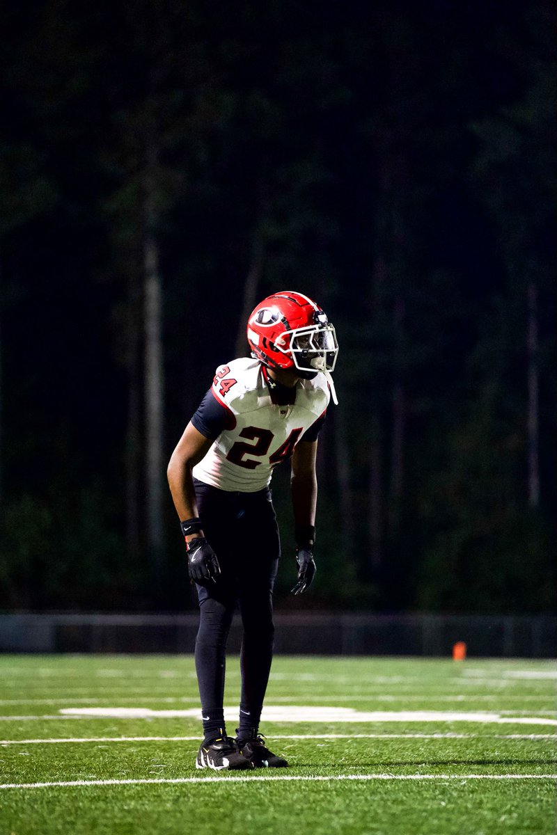 __nickburden's tweet image. Regular Season Tape:

hudl.com/v/2QfGsJ

-15 Targets
-7 Passes Defended 
-18 Solo Tackles
-1 Forced Fumble
-2 TFL
-68 yards given up on 266 coverage snaps