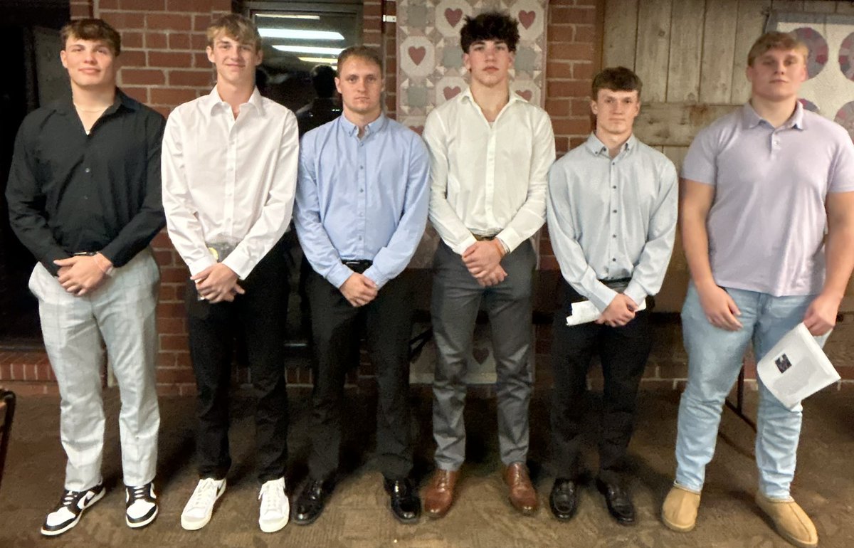 Honoring our WCAL 1st and 2nd team players tonight at the banquet. Their hard work and dedication all season long has paid off, and it’s great to see them recognized.