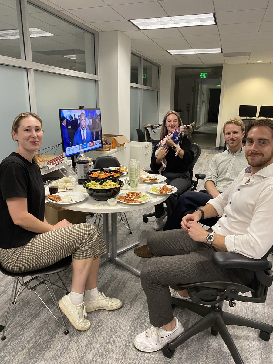 Can confirm West Coast FT team on the pizza