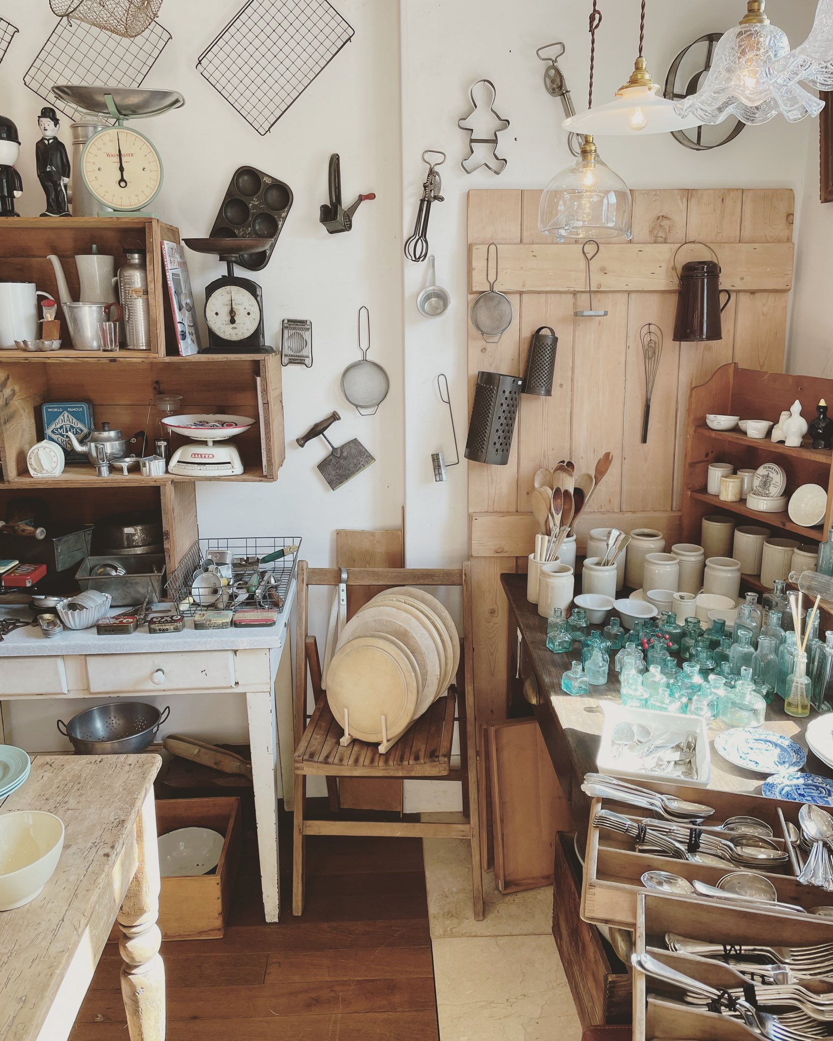 antique shop menu on X: 