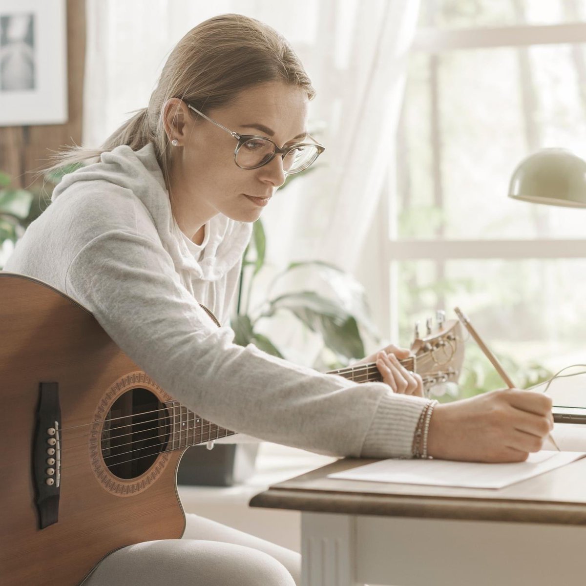 Western Music (@westernumusic) on Twitter photo Know a Canadian high school student who loves writing their own songs? Let them know about an exciting opportunity with a chance at a cash prize – the High School Composition and Songwriting Competition <a href="/WesternU/">Western University</a>! 🎼
Submission deadline: Dec. 15
music.uwo.ca/future-student… Know a Canadian high school student who loves writing their own songs? Let them know about an exciting opportunity with a chance at a cash prize – the High School Composition and Songwriting Competition <a href="/WesternU/">Western University</a>! 🎼
Submission deadline: Dec. 15
music.uwo.ca/future-student…