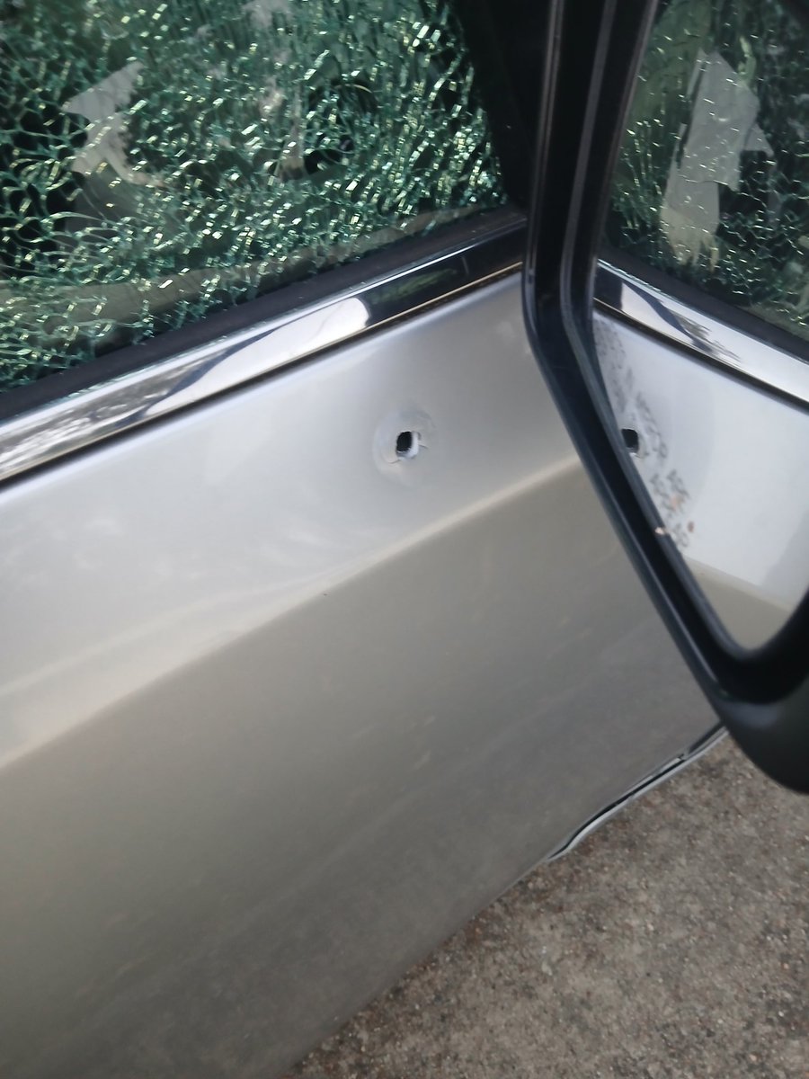 VonB397925's tweet image. Hey @NorfolkPD Can you all catch this #LexusGang before they try this again. My house was First. I Guess I'm next. Before you all do something. They will be at the Wawa on Chesapeake Blvd tomorrow at 10am in different cars and trucks waiting to be arrested.