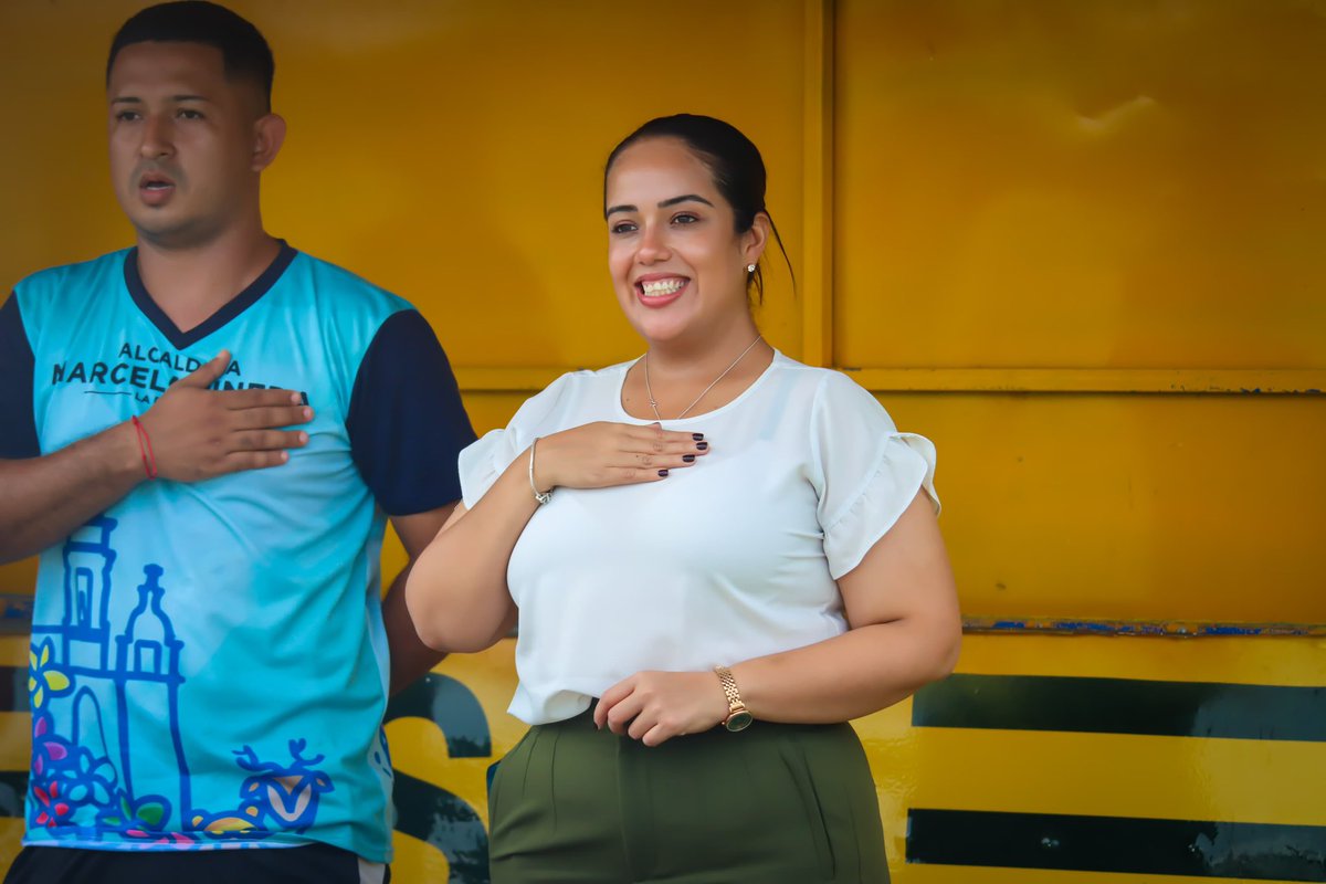 MarcelaPinedaSV's tweet photo. Gran victoria de nuestro equipo La Paz F.C contra Morazan F.C.

El talento de nuestros jóvenes deportistas se hace notar cada vez más en la cancha. ⚽🥅 https://t.co/XknCzukbE8