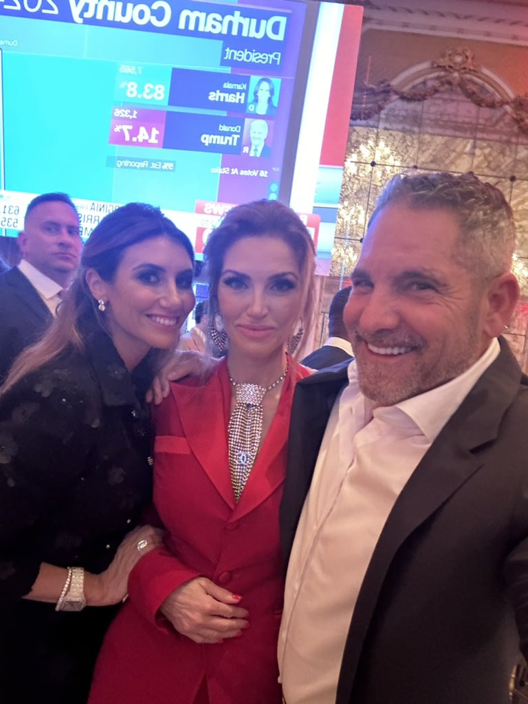 Mar a Lago is collection of patriots &amp; entrepreneurs who want the best for America.   Legends in the room who’ve been inspired by Trump.