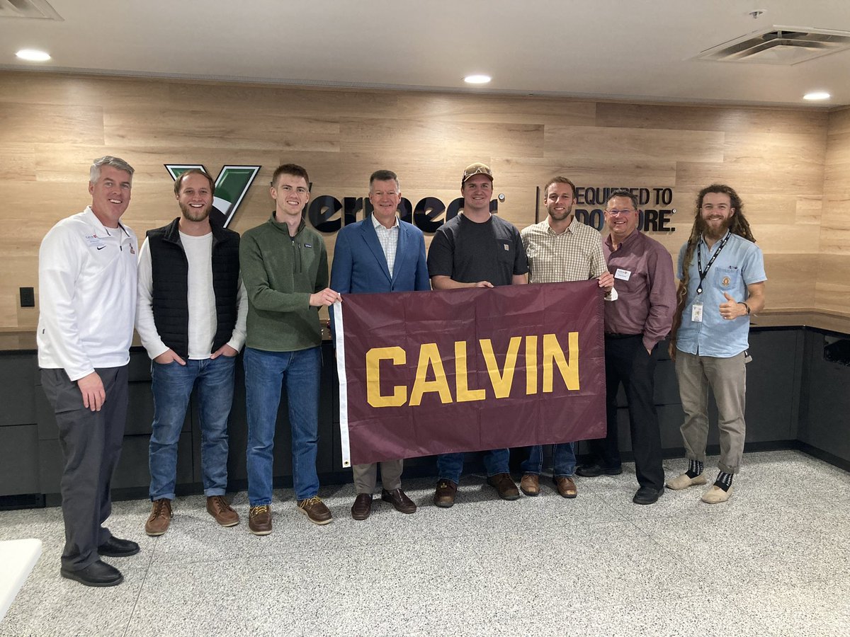 gelzinga's tweet photo. Heading home after a couple of great days in Pella, Iowa! Enjoyed connecting with local CRC pastors, @Calvin_Uni alumni, donors and a few prospective students! What a great community and so thankful for their encouragement, prayers, and support! https://t.co/TlACL3jY4P