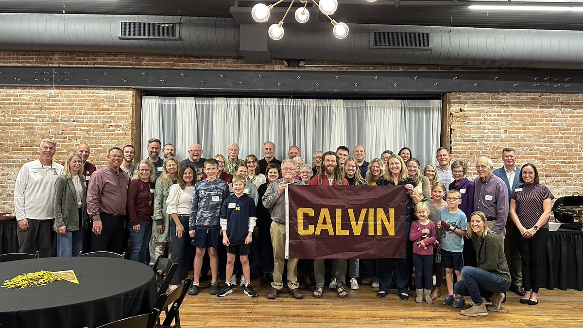 gelzinga's tweet photo. Heading home after a couple of great days in Pella, Iowa! Enjoyed connecting with local CRC pastors, @Calvin_Uni alumni, donors and a few prospective students! What a great community and so thankful for their encouragement, prayers, and support! https://t.co/TlACL3jY4P