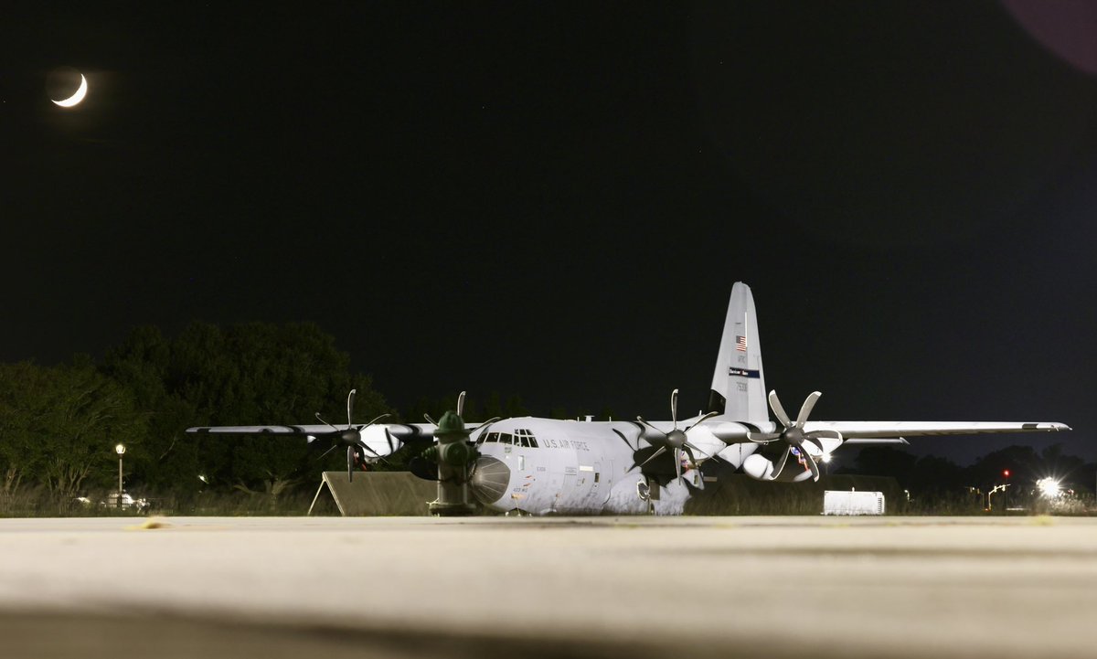 Hurricane Hunters tweet media