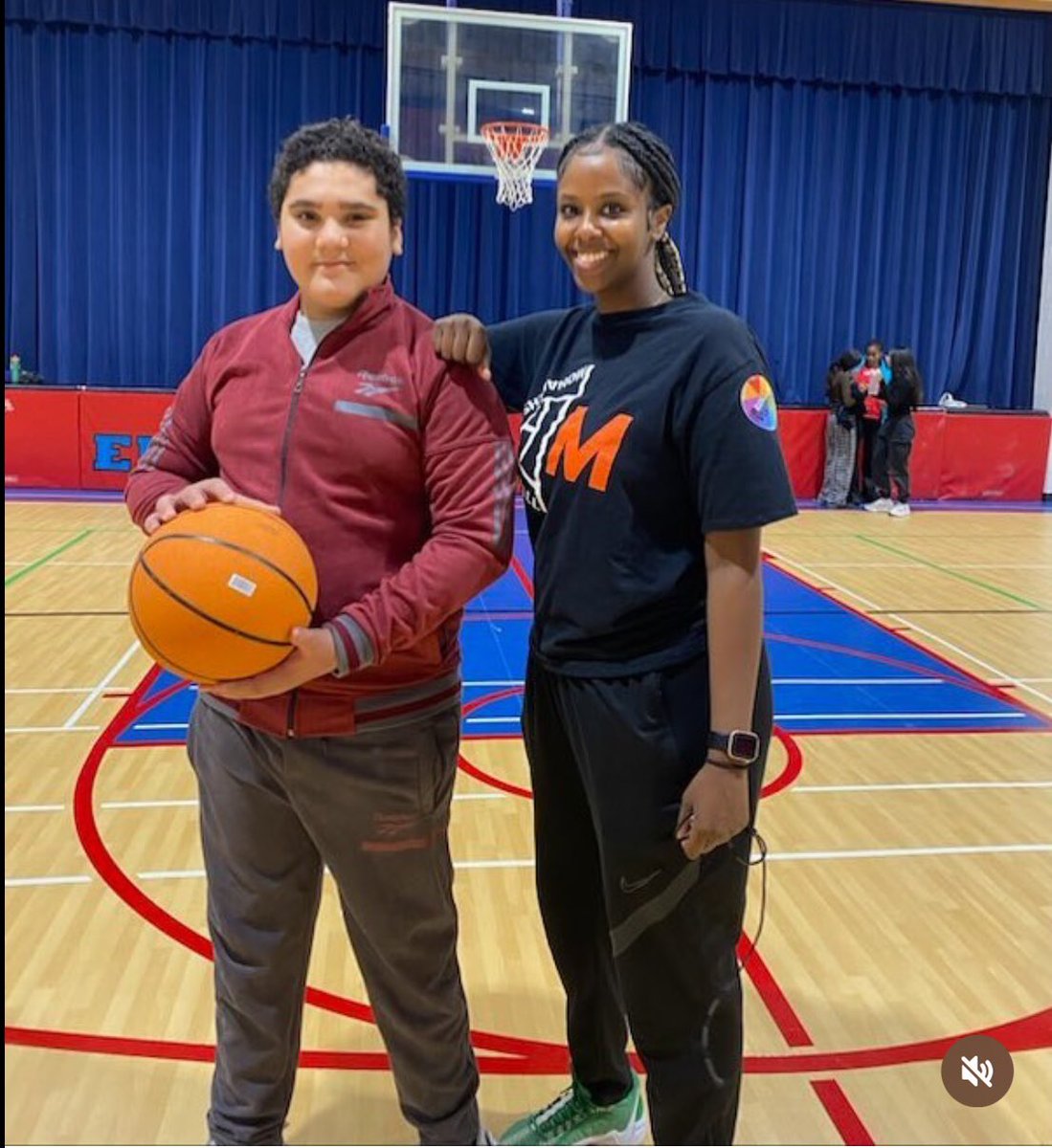 A big thank you to the @monarchsinfo for coming to EMMS and giving students the opportunity to further their skills in basketball!