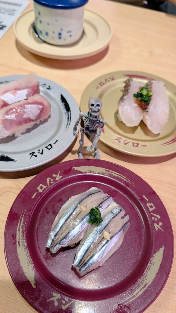 nw7400's tweet photo. My 1st visit to the popular sushi restaurant; Sushiro https://t.co/yUQ48WavT5
