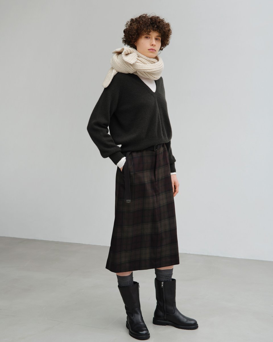 _margarethowell's tweet photo. Fox Brothers for Margaret Howell
#MargaretHowell
#MargaretHowellAW24
#FoxBrothers
#マーガレットハウエル
#フォックスブラザーズ https://t.co/E8UqcoQ0c1