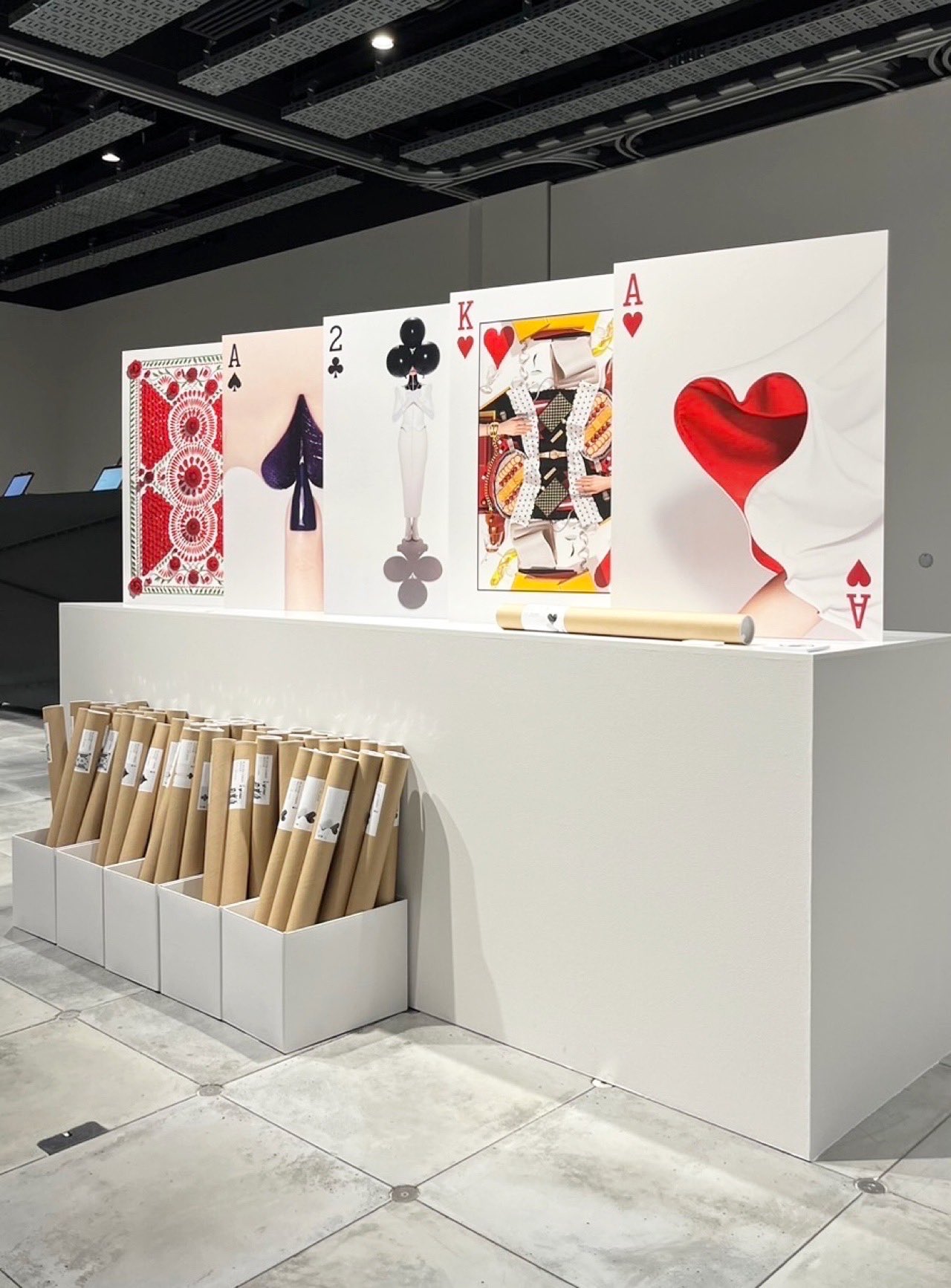 吉田ユニ展ポスター2種 べし