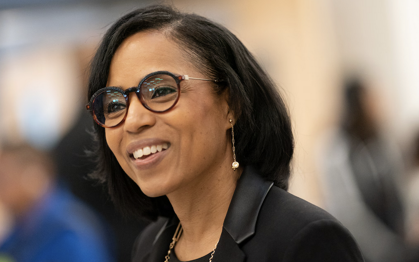 philip lewis (@phil_lewis_) on Twitter photo Angela Alsobrooks has won election to the Senate from Maryland, becoming the stateās first Black U.S. senator (via <a href="/AP/">The Associated Press</a>) Angela Alsobrooks has won election to the Senate from Maryland, becoming the stateās first Black U.S. senator (via <a href="/AP/">The Associated Press</a>)
