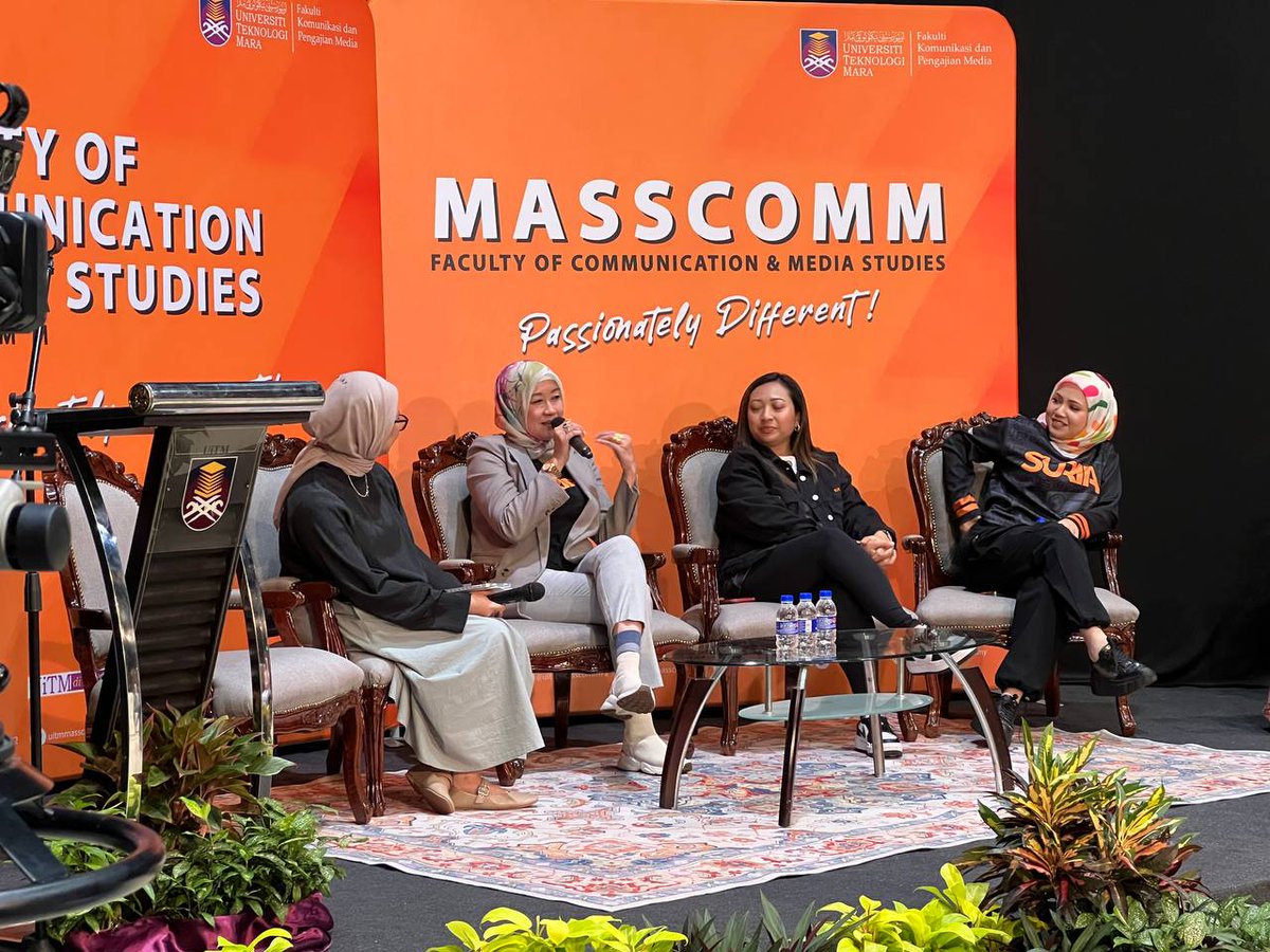 nraisyahnjwa's tweet photo. Kehadiran dan perkongsian menarik dari barisan penyampai radio Suria FM pada Festival Commed 2024 yang berlangsung di UiTM Shah Alam hari ini.
#suriafm
#commed2024
#masscommuitm
#evolusiradio
#journiefication
#djsuria
#JRN500
@JRN500 https://t.co/aN9RdK4WKB