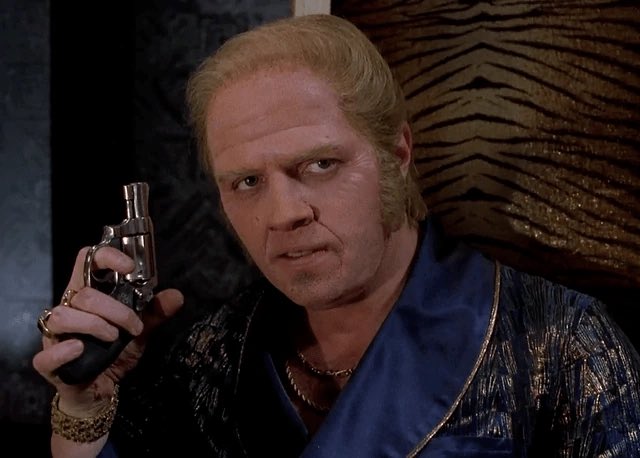 Je m’inquiète pas Marty va pas tarder à arriver en Delorean