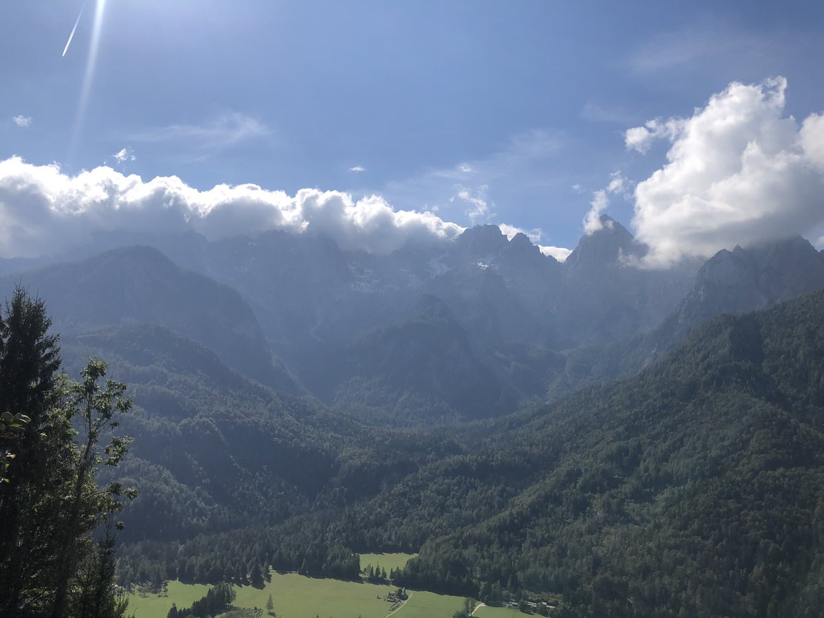 dora_antal's tweet photo. UTMB World Series Julian Alps Trail - Kranjska Gora Trail🏃‍♀️⛰️☀️
24,35 km, 1062 m D+, 3:13:20, Global 295/722, Women 72/278, Category 4/41 Flow trail running race in the amazing Julian Alps!
#trailrunning #sports #health #wellbeing #slovenia #julianalps #utmbworldseries #JAT https://t.co/4gHXtuqcbp