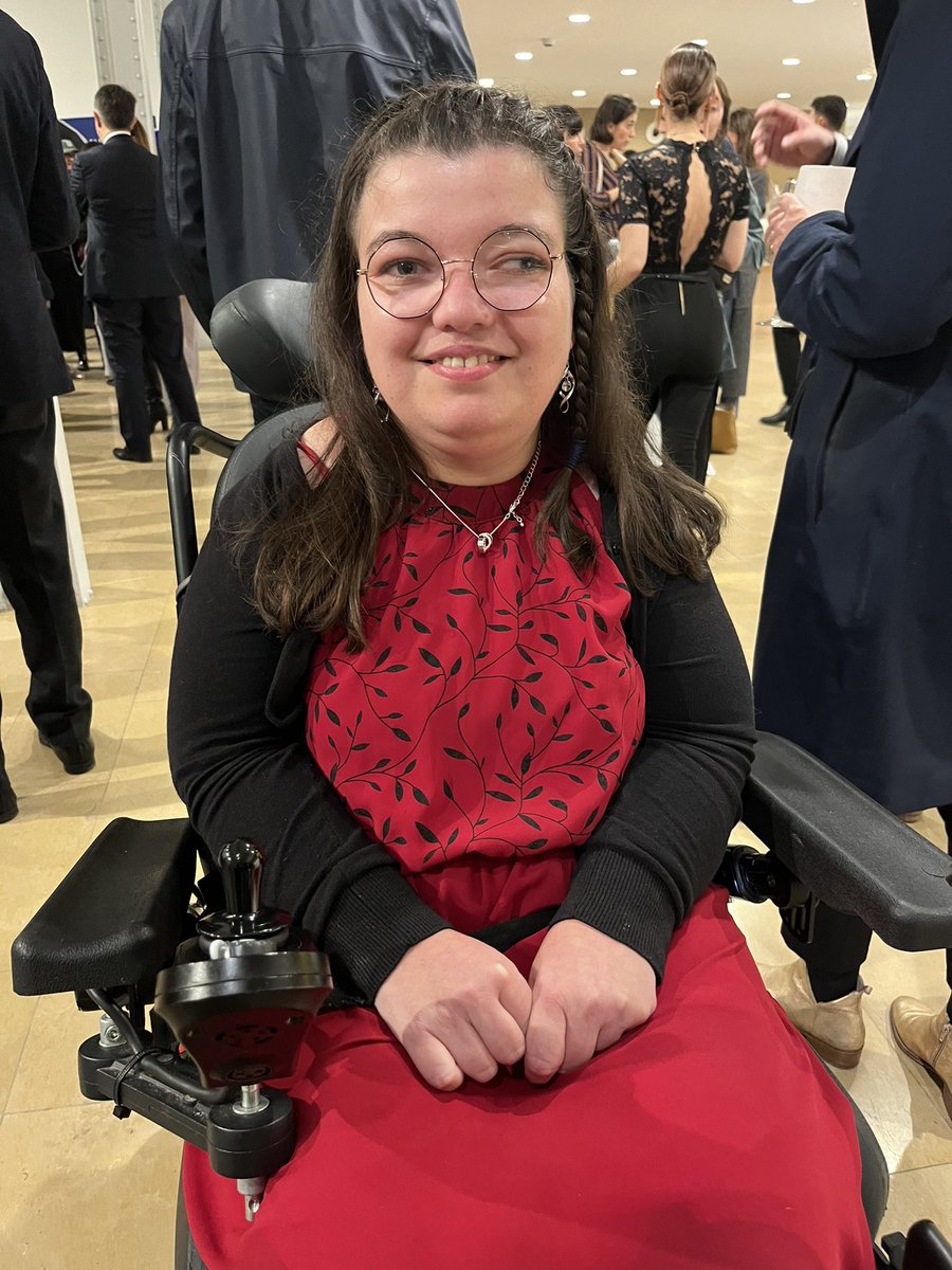CHRISTINE SOTO (@christinesoto12) on Twitter photo ♥️ Jolie rencontre avec Aurélie Aubert
hier soir à la soirée LES LAURÉATES organisée par <a href="/LaTribune/">La Tribune</a> et <a href="/ELLEfrance/">ELLE</a> !
Nous avons évidemment parlé <a href="/handichienscom/">HANDI'CHIENS</a> 💕
🔥 Aurélie a gagné le prix coup de cœur des lecteurs 👏
Bravo <a href="/iborrasophie1/">Sophie Iborra 🇫🇷🇪🇸🇪🇺🙋🏻♀️🙋🏻♂️</a> pour cette belle soirée 👏 ♥️ Jolie rencontre avec Aurélie Aubert
hier soir à la soirée LES LAURÉATES organisée par <a href="/LaTribune/">La Tribune</a> et <a href="/ELLEfrance/">ELLE</a> !
Nous avons évidemment parlé <a href="/handichienscom/">HANDI'CHIENS</a> 💕
🔥 Aurélie a gagné le prix coup de cœur des lecteurs 👏
Bravo <a href="/iborrasophie1/">Sophie Iborra 🇫🇷🇪🇸🇪🇺🙋🏻♀️🙋🏻♂️</a> pour cette belle soirée 👏